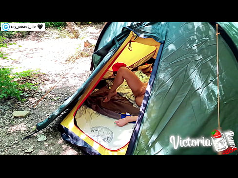 ❤️ Gefilmd op camera Gepassioneerd aftrekken Vreemdeling in een tent ❤ Anal video at porn nl.pornobot.ru