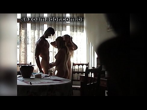 ❤️ Seksvriendinnen nodigen een reusachtige man uit en een triootje met hem ❤ Anal video at porn nl.pornobot.ru